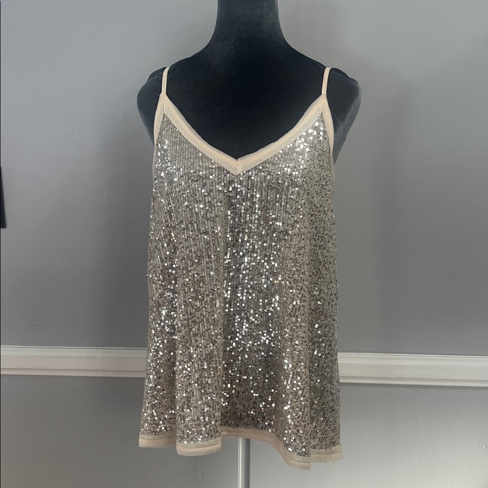 Women’s Entro Silver Sequin Camisole Top medium new women’s shirt #861